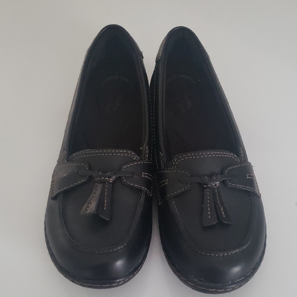 Clarks Black Leather Tassel Loafers for Women